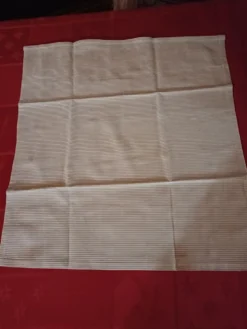 28 serviettes