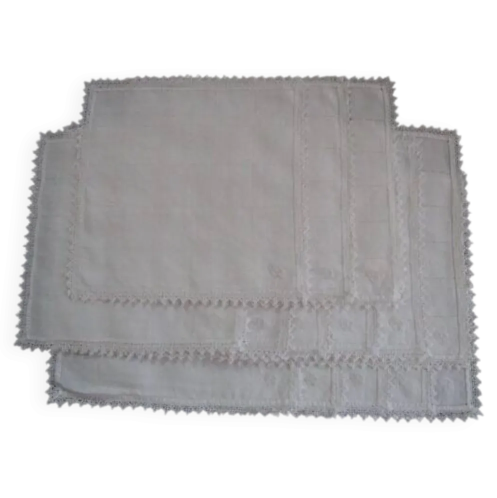 14 serviettes a a thé anciennes brodées, monogrammées