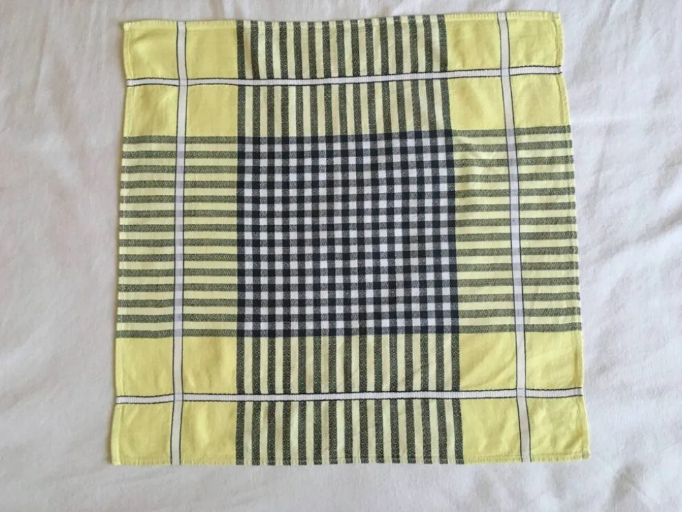 3 serviettes bistrot rouge/jaune 47 x 47