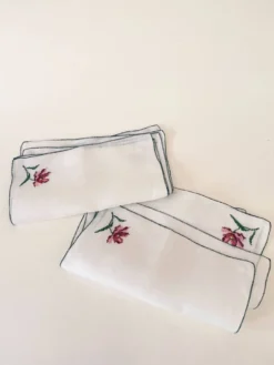 6 serviettes brodées main, 28 cm