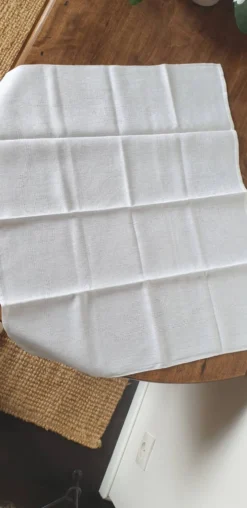 12 serviettes de table anciennes en coton damasse