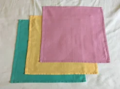 3 serviettes de table damassées 40 x 39