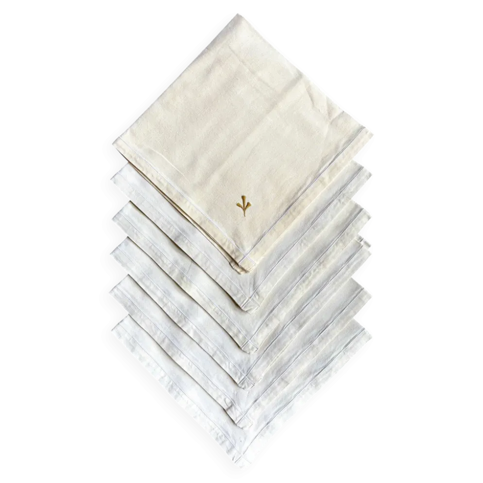 6 serviettes de table en coton beige brodé