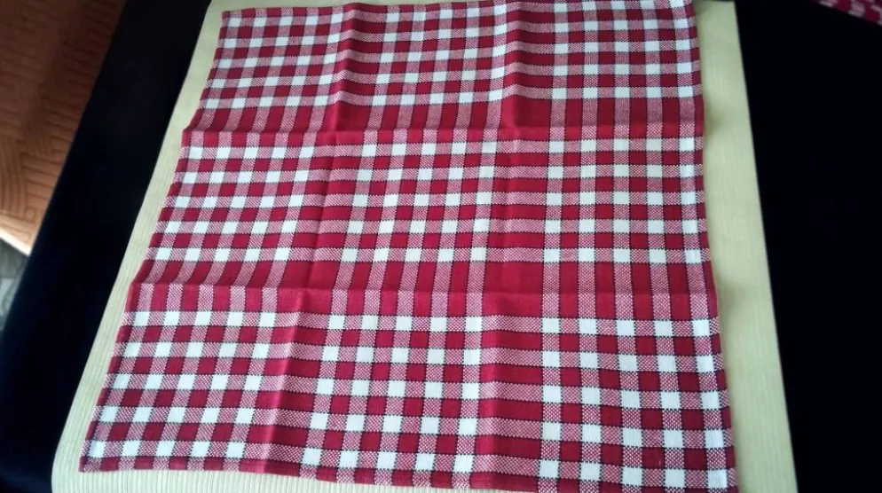 6 Serviettes de table en coton rouge et blanc Vintage