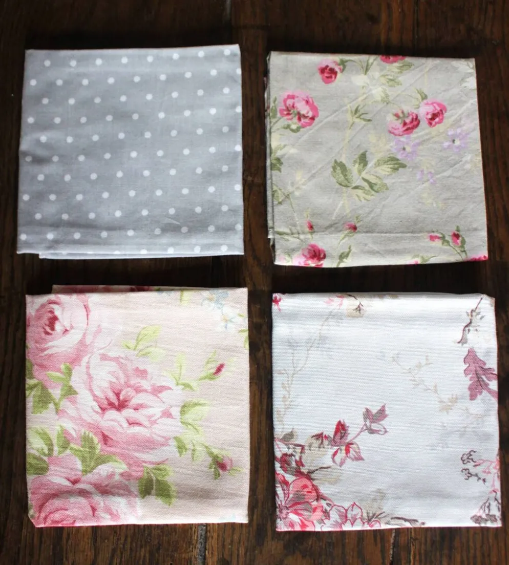 4 serviettes de table Fleurs Pois romantique