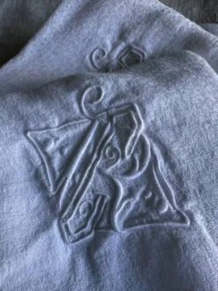 serviettes de table monogrammées