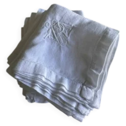 serviettes de table monogrammées
