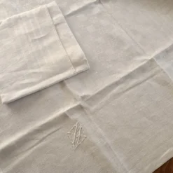 2 serviettes de table monogramme H