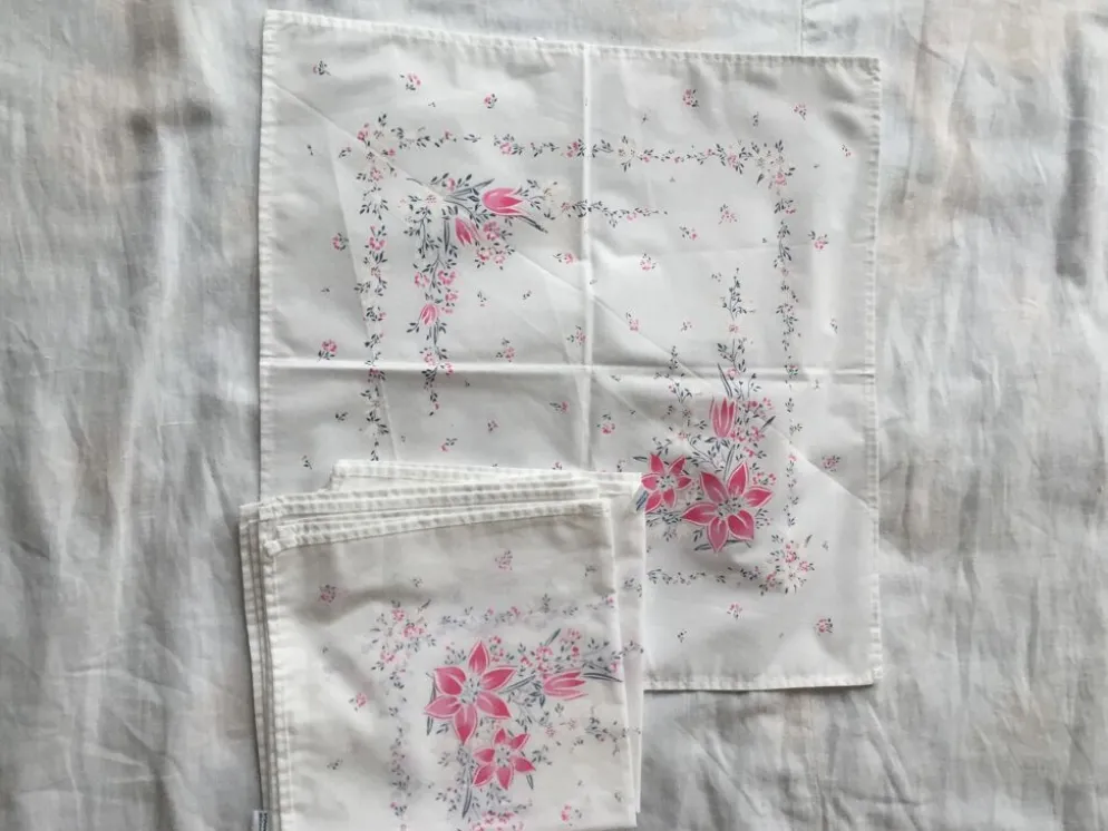 6 serviettes de table rétro motif fleuri vintage
