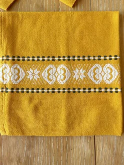 4 serviettes de table vintage
