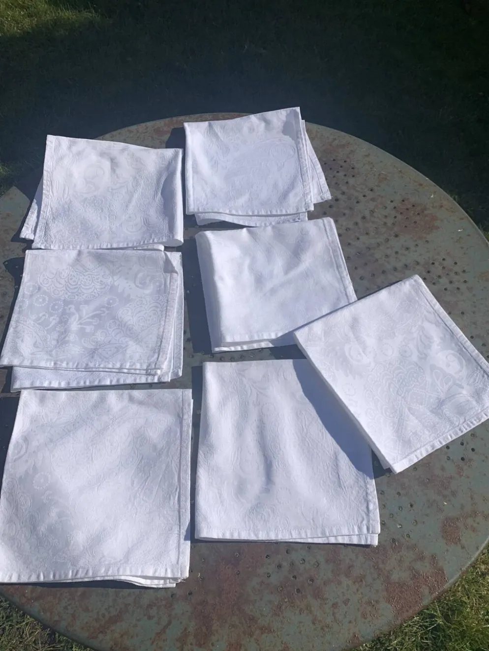 7 serviettes en coton damassé blanches, Christian Lacroix, vintage