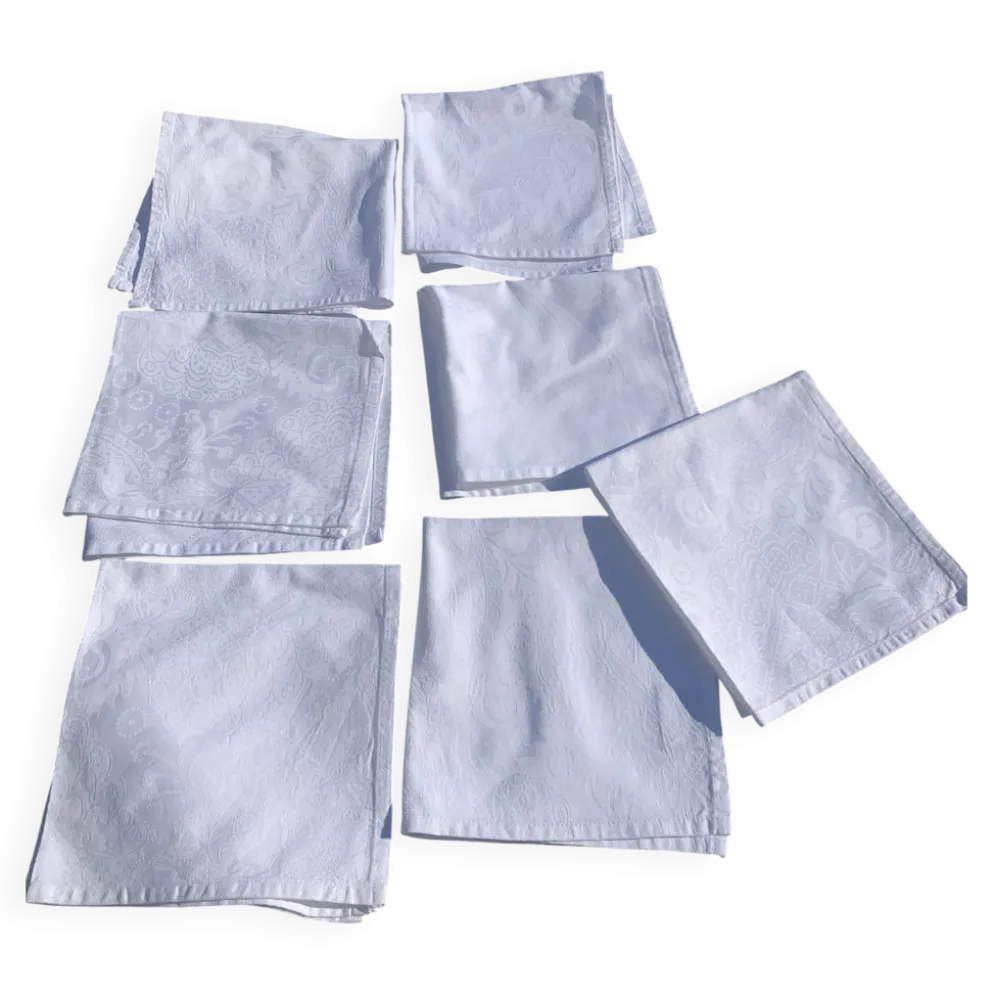 7 serviettes en coton damassé blanches, Christian Lacroix, vintage