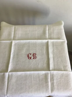 7 serviettes en coton damassé monogrammées