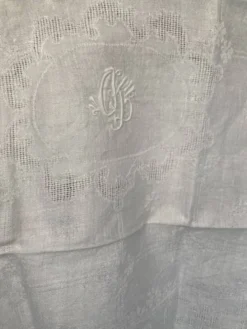 Serviettes monogramme lin damassé bordure ajouré linge ancien