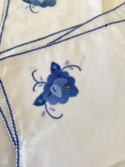 6 serviettes percal brodées, 28 cm