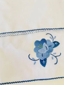 6 serviettes percal brodées, 28 cm