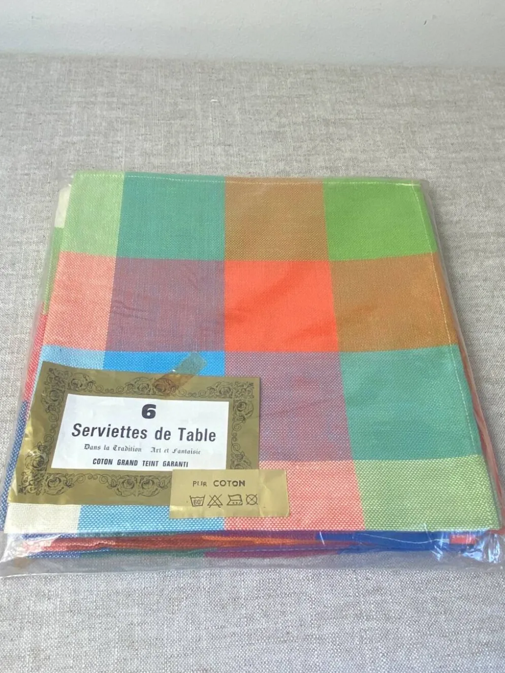 Serviettes pue coton modèle vintage à carreaux