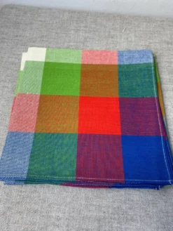 Serviettes pue coton modèle vintage à carreaux