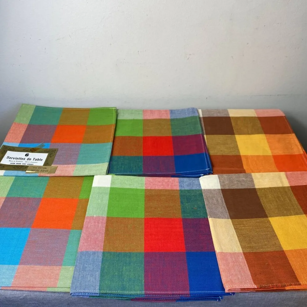Serviettes pue coton modèle vintage à carreaux
