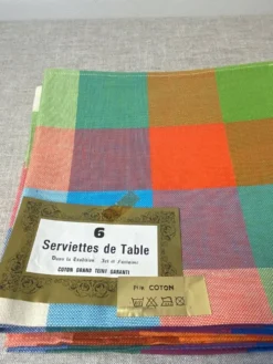 Serviettes pue coton modèle vintage à carreaux