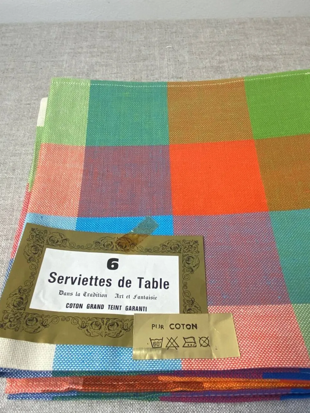 Serviettes pue coton modèle vintage à carreaux