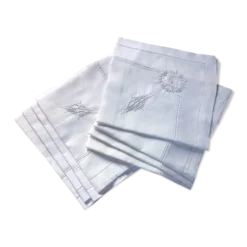 8 serviettes pur fil brodées et monogrammées MR
