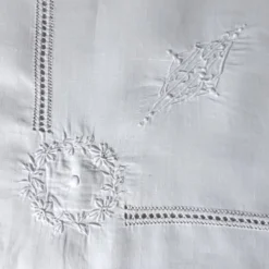 8 serviettes pur fil brodées et monogrammées MR