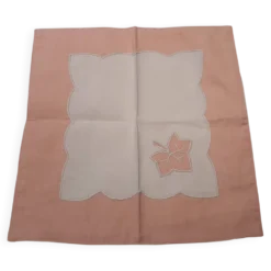 2 serviettes à thé brodées
