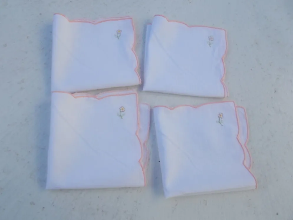4 serviettes vintage