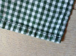 4 serviettes vintages à carreaux
