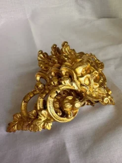 Set de 3 éléments décoratifs en bronze/laiton.