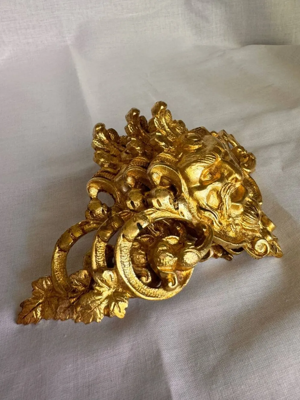 Set de 3 éléments décoratifs en bronze/laiton.