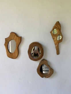 Set de 4 miroirs organiques brutalistes en bois années 50