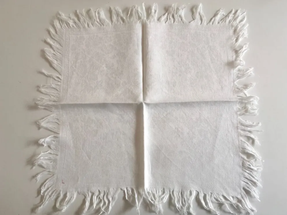 Set de 8 serviettes de damas de lin frangé fin 19e