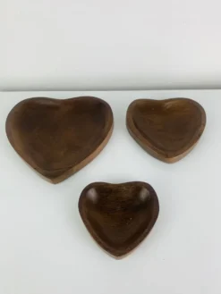 Set de 3 vide poches scandinaves en teck, forme cœur