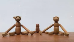 Singes en bois danois du milieu du siècle, lot de 3