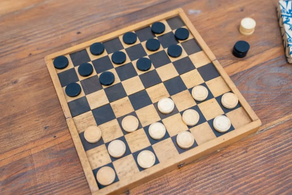 Small game of travel checkers, beech wood, 1970
