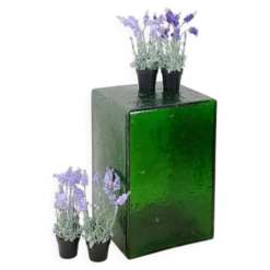 Socle en acrylique translucide vert bouteille