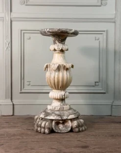 Socle en albâtre sculpté, Italie vers 1880
