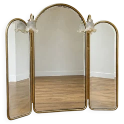 Specchiera vintage a trittico in ottone con applique