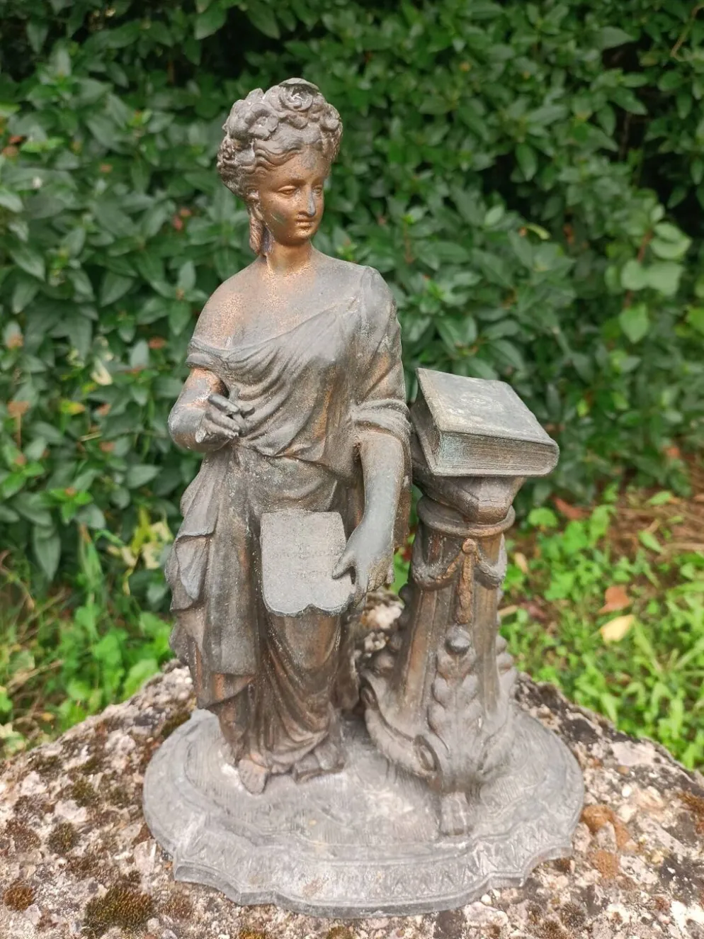 Statue
