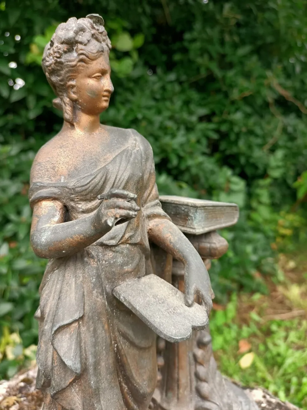 Statue