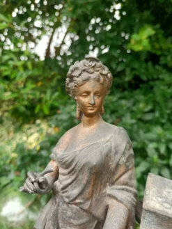Statue