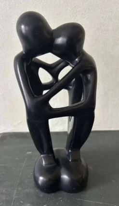 Statue africaine en stéatite représentant 2 amoureux GmBh