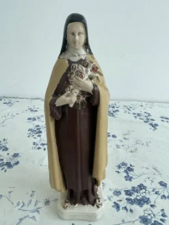 Statue ancienne de Sainte Thérèse de Lisieux, Figurine religieuse en plâtre