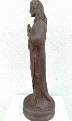 Statue de Jésus en fonte