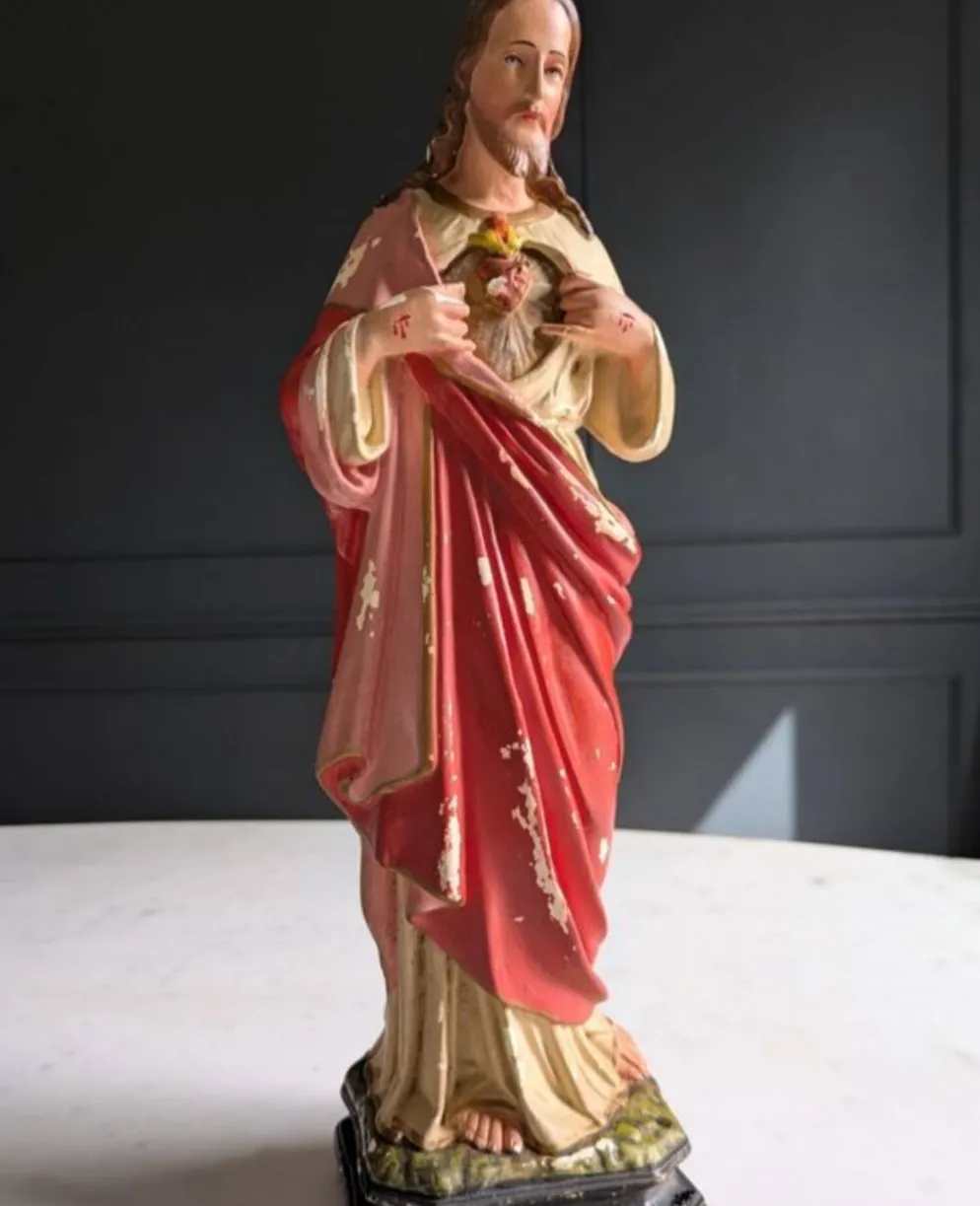 Statue du Christ ancienne