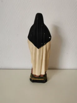 statue religieuse de sainte thérèse de lisieux en plâtre peint