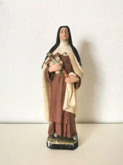 statue religieuse de sainte thérèse de lisieux en plâtre peint