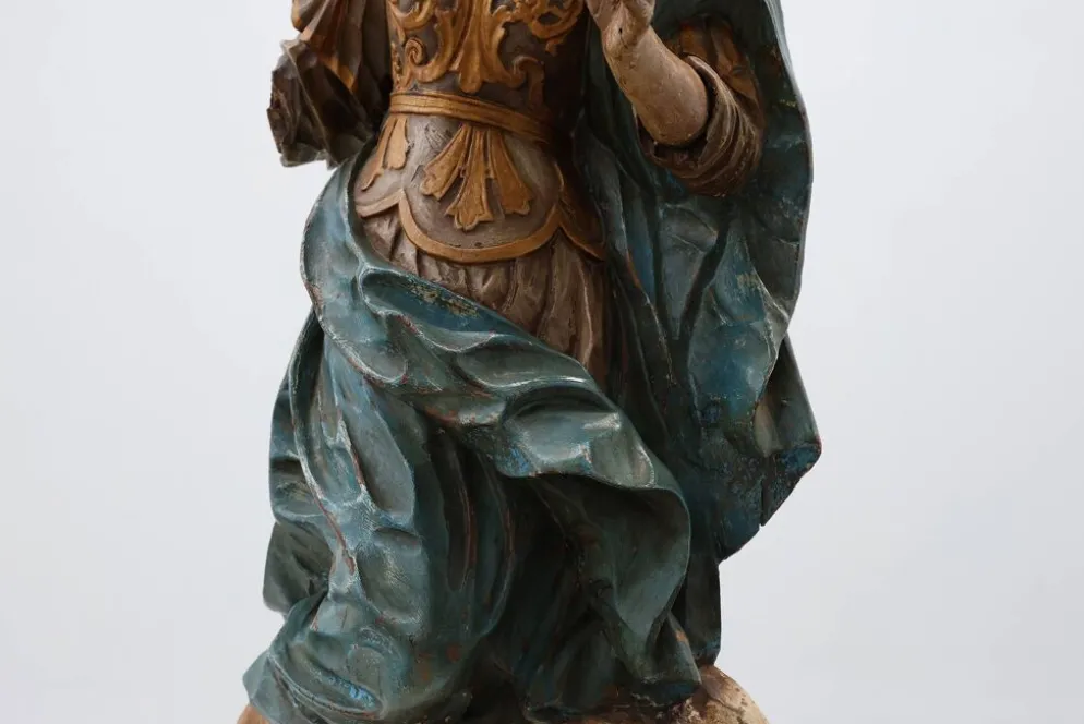 Statue religieuse française du XVIIIe siècle de la Vierge Marie sur un nuage